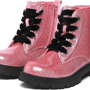 Komforme Toddler Girls lace up boots with side zipper. Size 4